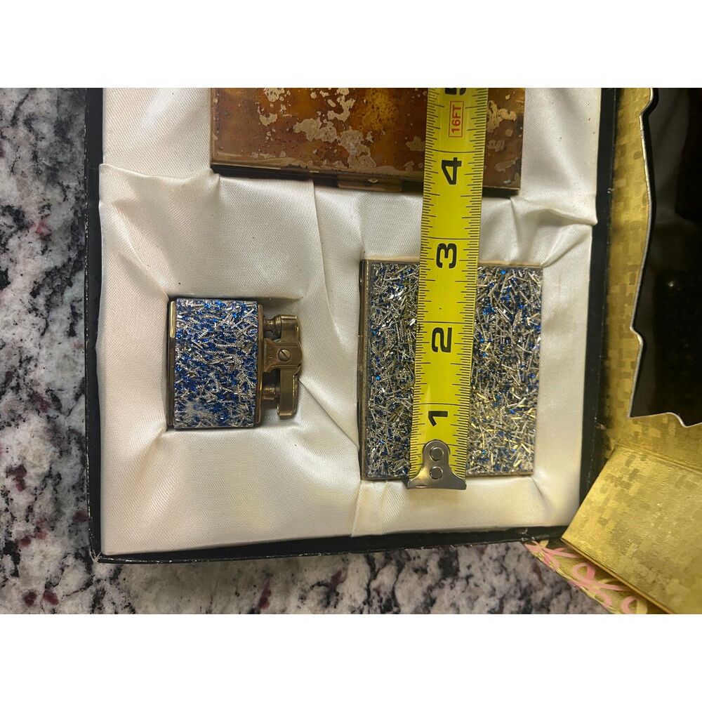 RARE Vintage 50s Confetti Lucite Powder Compact, Field Lighter & Cig Case BOXED - Picture 14 of 14